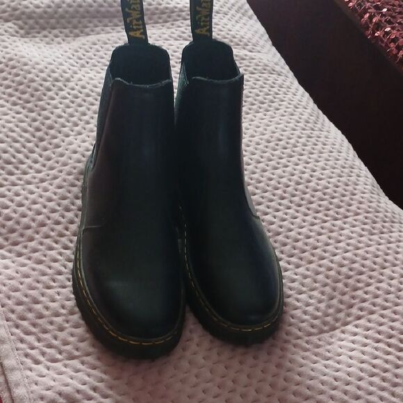 Dr. Martens Black Chelsea Boots - Picture 2 of 6